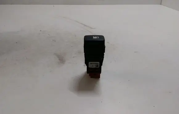Citroen C4 Grand Picasso Fuel tank opening switch 96530658XT
