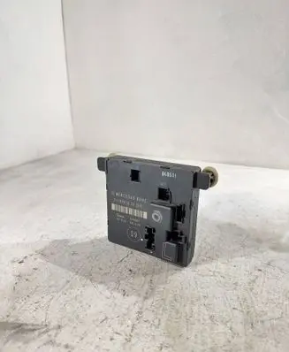 Mercedes-Benz E W211 Door control unit/module 2118201526 356805