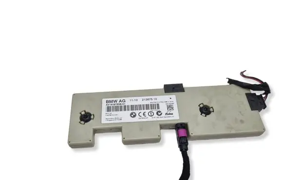 BMW 1 E82 E88 Aerial antenna amplifier 9187658