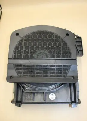 BMW 5 F10 F11 Subwoofer speaker 9195199 16014910 512548
