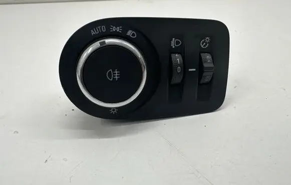 Opel Mokka B Light switch 7039711
