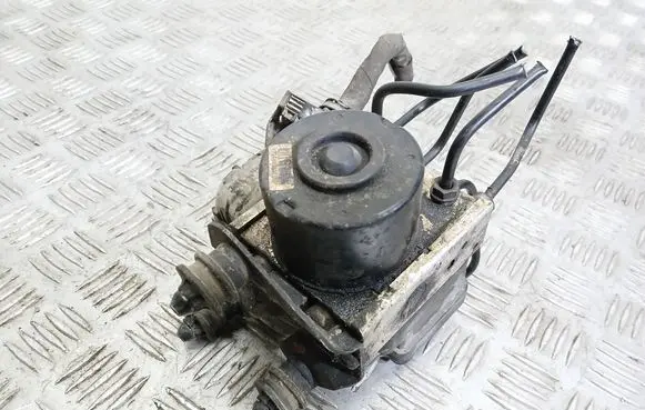 Volkswagen Caddy ABS Pump 1K0907379AF 1K0614117AC