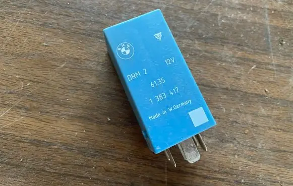 BMW 5 E39 Other relay 1383417