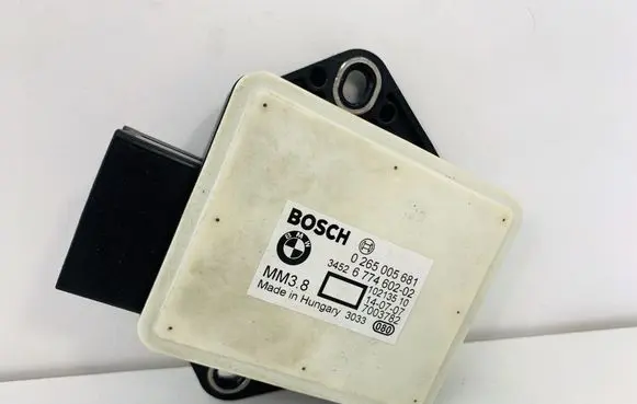 BMW 5 E60 E61 ESP acceleration yaw rate sensor 6774602