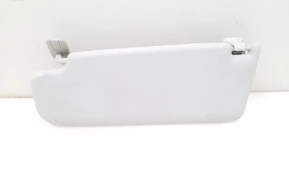 Volkswagen Golf V Sun visor