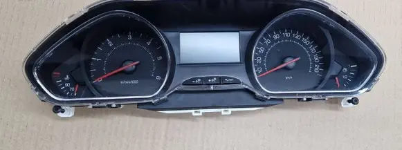 Peugeot 208 I Speedometer (instrument cluster) 9674643080