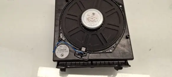 BMW 5 E60 E61 Subwoofer speaker 61928910