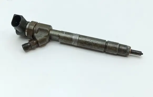 Mercedes-Benz C W203 Fuel injector A6480700487 0445110177