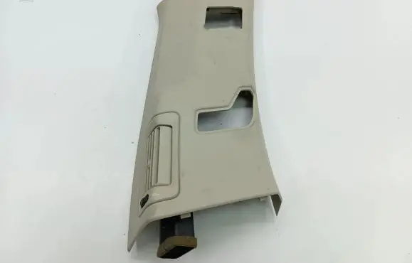 Volvo XC90 (B) pillar trim (top)
