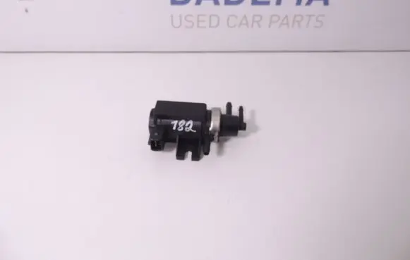 Volvo S40, V40 Turbo solenoid valve 30618057 72190343 D182