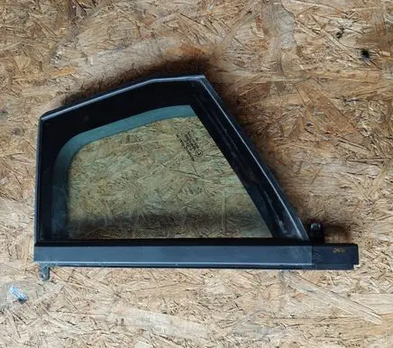 Dacia Sandero III Rear door window glass 822311887R