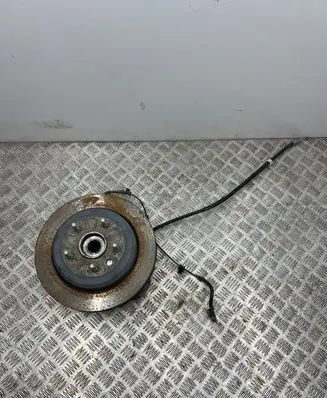 Jeep Grand Cherokee Rear wheel hub