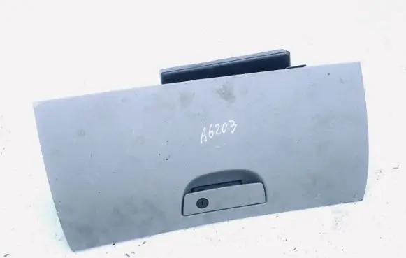Glove box