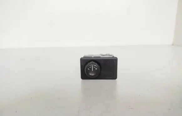 Nissan Primera Wing mirror switch
