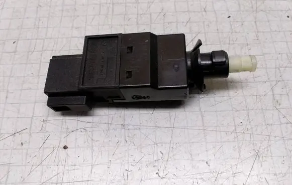 Mercedes-Benz A W168 Brake pedal sensor switch A0015458709
