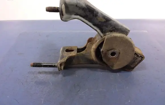 Toyota Corolla E120 E130 Engine mount vacuum valve 