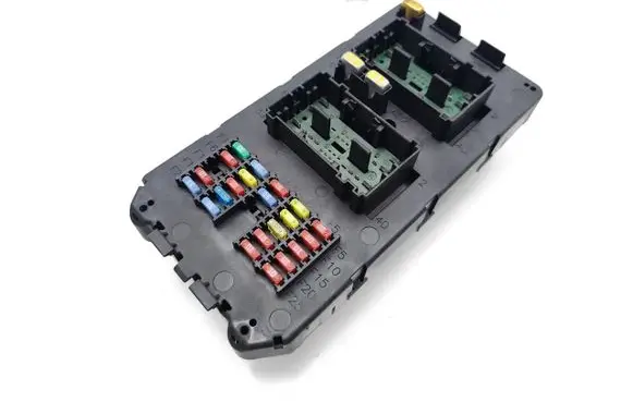Jeep Commander Fuse module 56050593AB