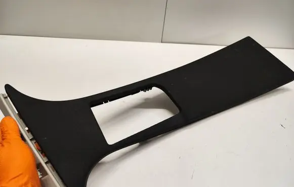 Mercedes-Benz GLC X253 C253 (B) pillar trim (top) A2536901425