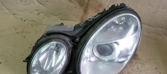 Mercedes-Benz E W211 Headlight/headlamp A2118201961