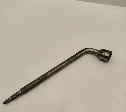 Volvo V70 Wheel nut wrench 9133668