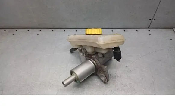 Volkswagen PASSAT B5.5 Master brake cylinder 134898