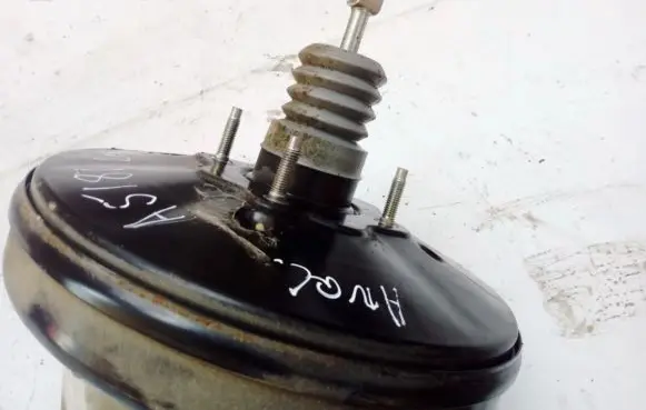 Renault Kadjar Brake booster