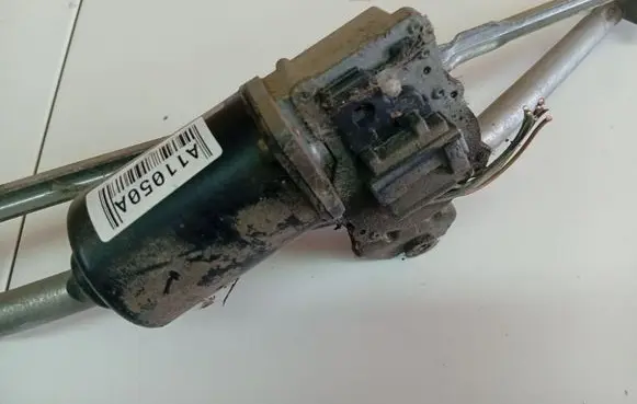 Volkswagen PASSAT B5 Wiper motor 