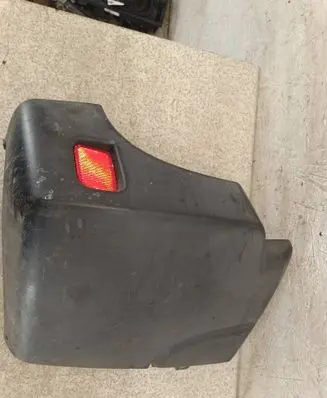 Rear bumper corner part panel trim