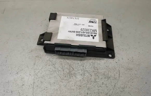 Mitsubishi Carisma Other control units/modules MR238029