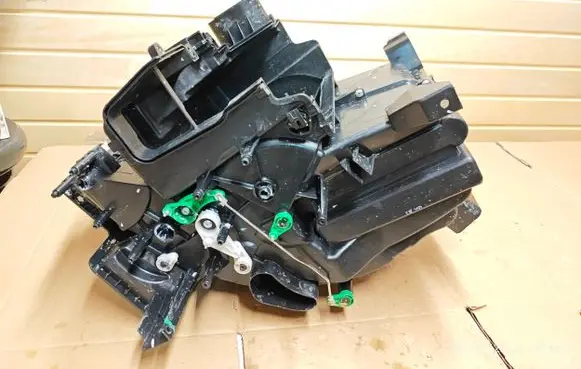 Hyundai Kona I Interior heater climate box assembly housing 