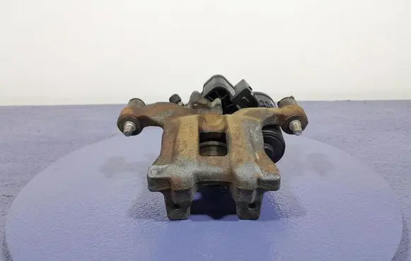 Alfa Romeo 33 Rear brake caliper BCKA26980A