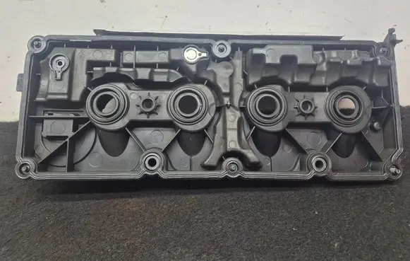 Volkswagen Caddy Rocker cam cover 03L103469H