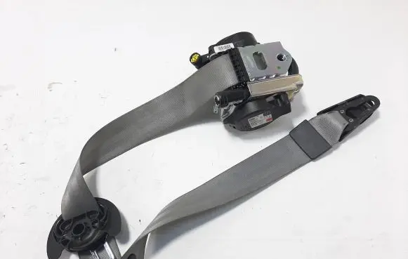 Audi A4 S4 B9 8W Front seatbelt 626528700 8W0857705