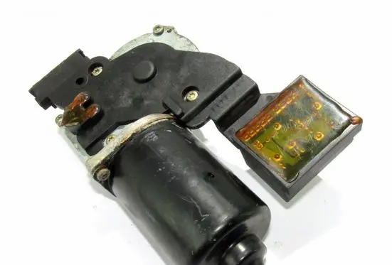 Mercedes-Benz A W168 Wiper motor A1688200242