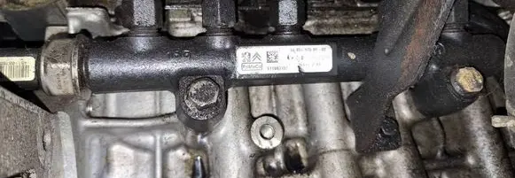 Fuel main line pipe