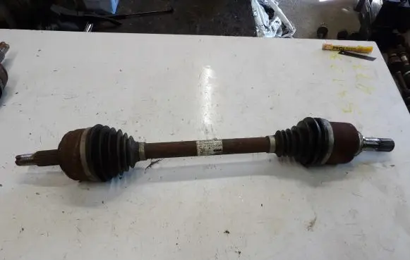 Renault Master III Front driveshaft 391012675R