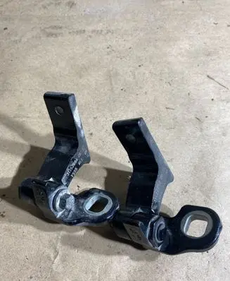 Rear door hinge set