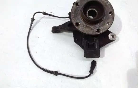 Renault Megane III Front wheel hub spindle knuckle