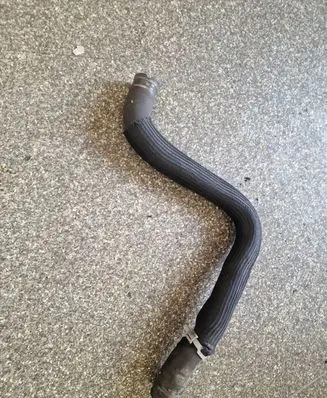 Chrysler 200 Engine coolant pipe/hose