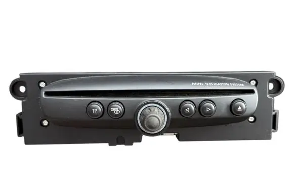 Radio/CD/DVD/GPS head unit