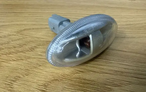 Peugeot Partner Front fender indicator light 9680057480