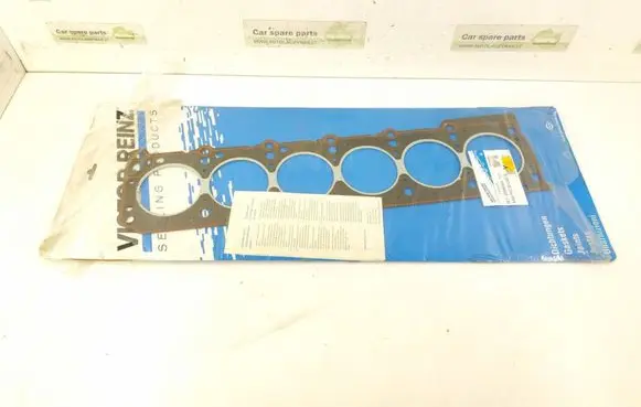 Mercedes-Benz E W124 Other cylinder head part 61-26835-10 1030161820