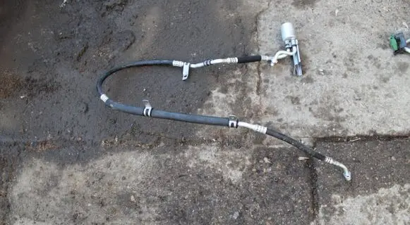 Renault Zoe Air conditioning (A/C) pipe/hose 924476933R