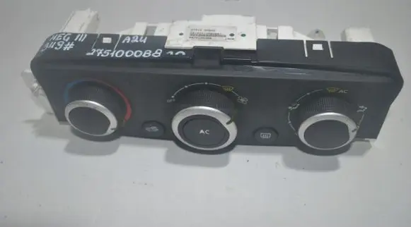 Renault Megane III Climate control unit 2751000B20