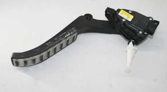 Porsche Cayenne (92A) Accelerator throttle pedal 7L0723507D