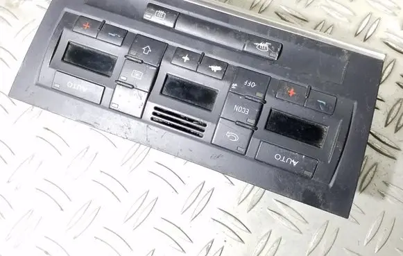 Audi A4 S4 B6 8E 8H Climate control unit 8E0820043 0174315