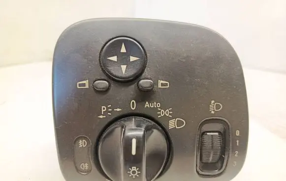 Mercedes-Benz C W203 Light switch A2035450604 24406574725 04058515