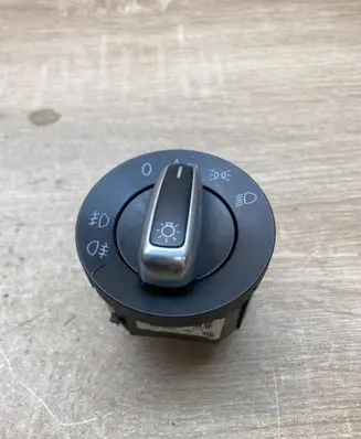 Volkswagen PASSAT CC Light switch 3C8941431A