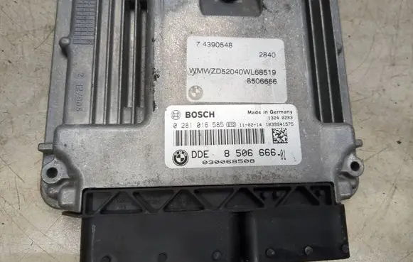 Mini One - Cooper Clubman R55 Engine control unit/module 0281016585 8506666 030068508
