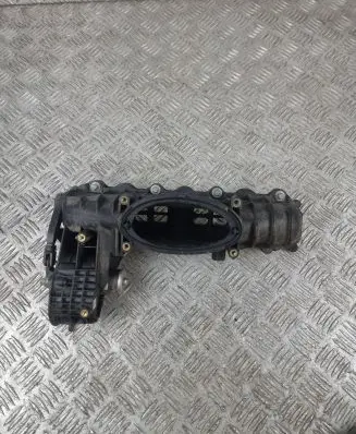 Mercedes-Benz CLA C117 X117 W117 Intake manifold A6510900037